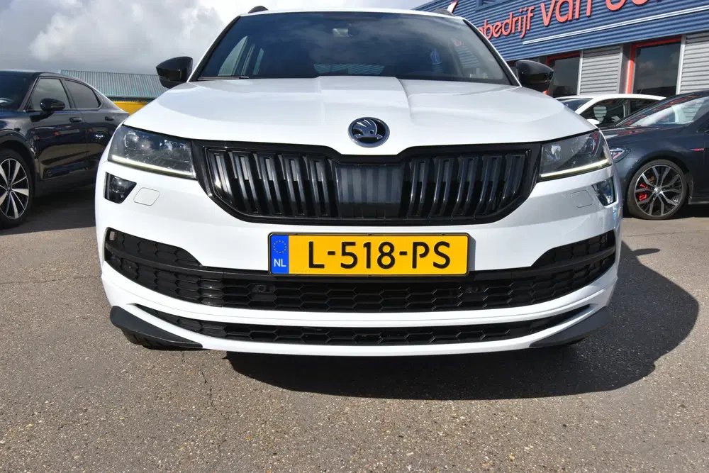 Skoda Karoq 1.5 TSI ACT Sportline Business uit 2021, foto 4