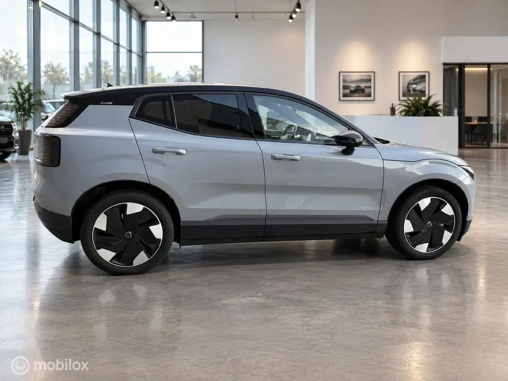Volvo EX30 Single Motor Extended Range Plus 69 kWh uit 2024, foto 10