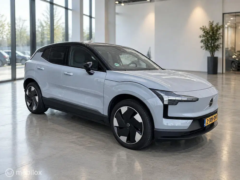 Volvo EX30 Single Motor Extended Range Plus 69 kWh uit 2024, foto 12