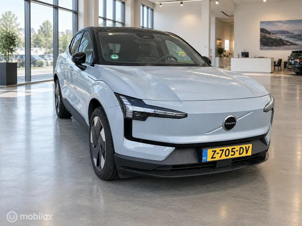 Volvo EX30 Single Motor Extended Range Plus 69 kWh uit 2024, foto 13