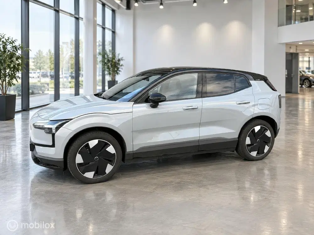 Volvo EX30 Single Motor Extended Range Plus 69 kWh uit 2024, foto 3
