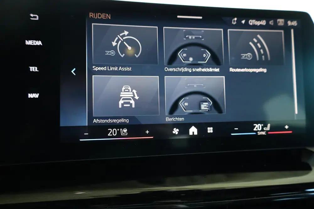 BMW iX2 eDrive20 uit 2026, foto 15