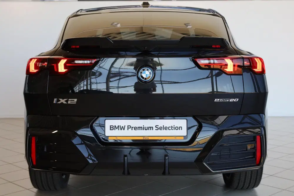 BMW iX2 eDrive20 uit 2026, foto 5
