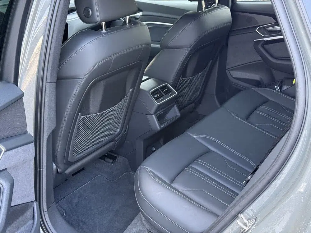 Audi Q8 55 quattro S Edition 115 kWh uit 2024, foto 11