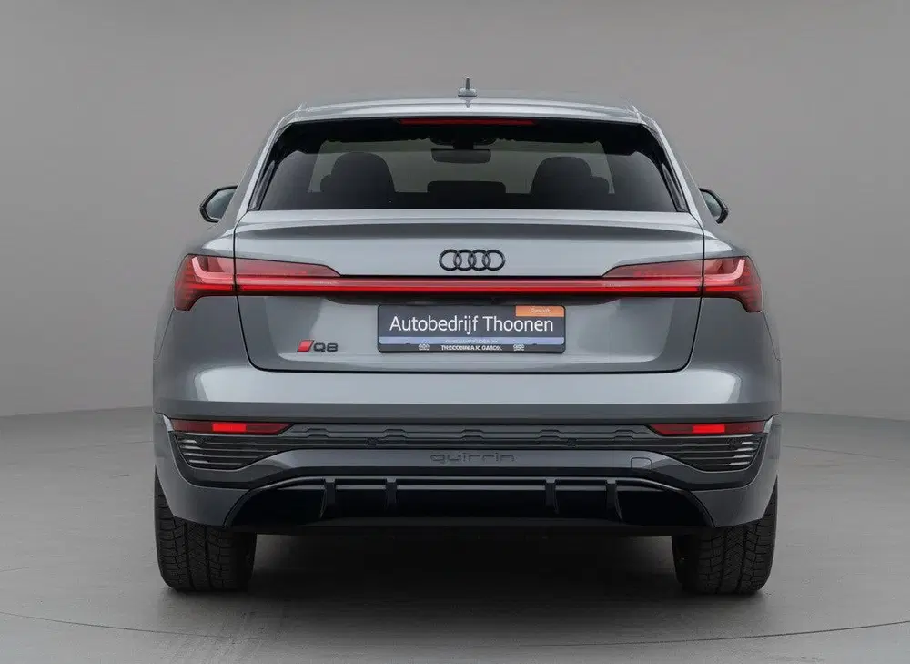 Audi Q8 55 quattro S Edition 115 kWh uit 2024, foto 3
