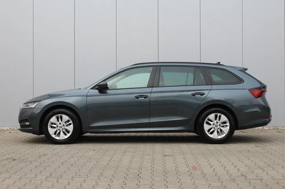 Skoda Octavia 1.0 TSI Business Edition uit 2021, foto 3