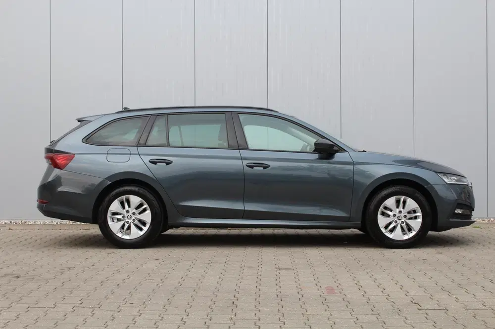Skoda Octavia 1.0 TSI Business Edition uit 2021, foto 4