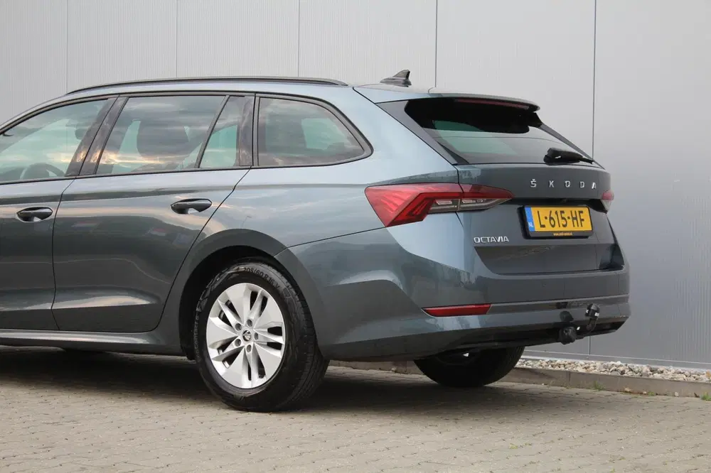 Skoda Octavia 1.0 TSI Business Edition uit 2021, foto 8