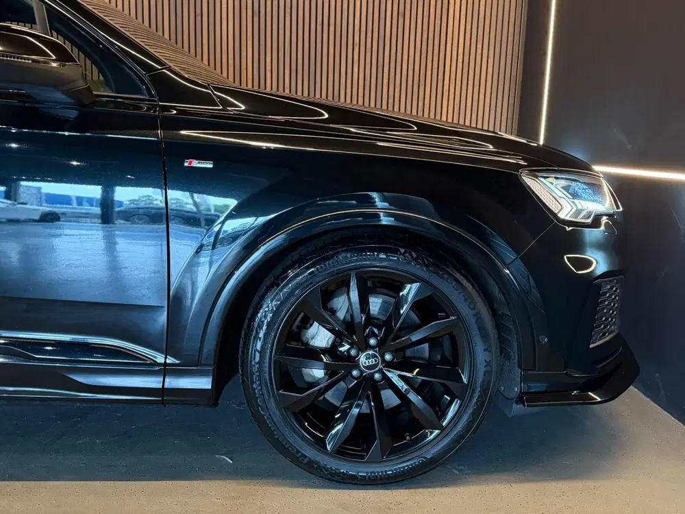 Audi Q7 55 TFSI Quattro SQ7 uitv uit 2023, foto 10