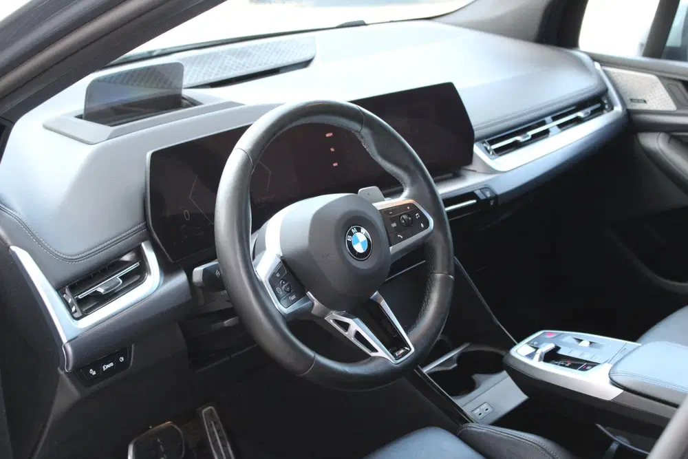 BMW 2-serie Active Tourer 220i M Sport Automaat uit 2022, foto 2