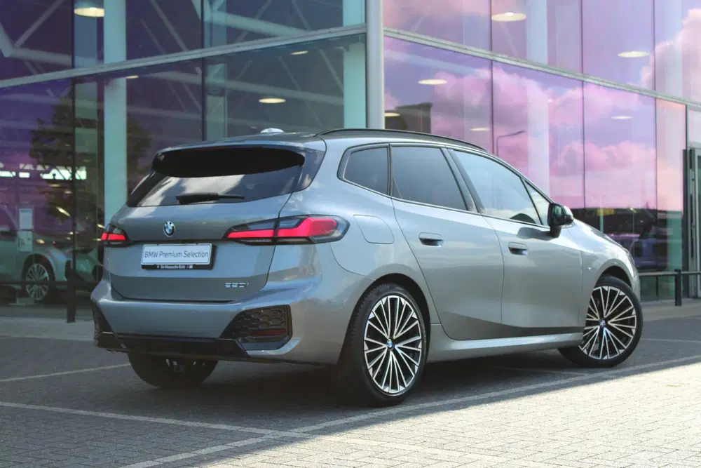 BMW 2-serie Active Tourer 220i M Sport Automaat uit 2022, foto 4