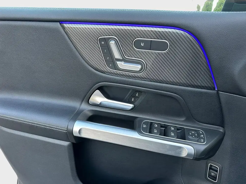 Mercedes-Benz GLB 200 AMG Line Panoramadak Nightpakket Elekt uit 2023, foto 14