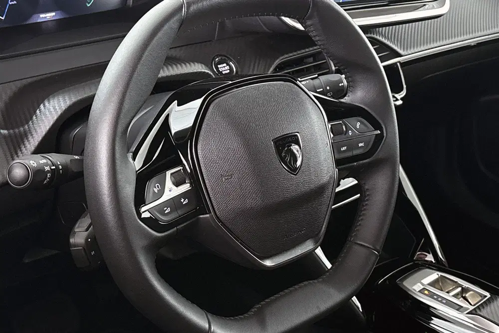 Peugeot 2008 1.2 Hybrid 145 Allure Keyless 360-Camera D uit 2026, foto 11