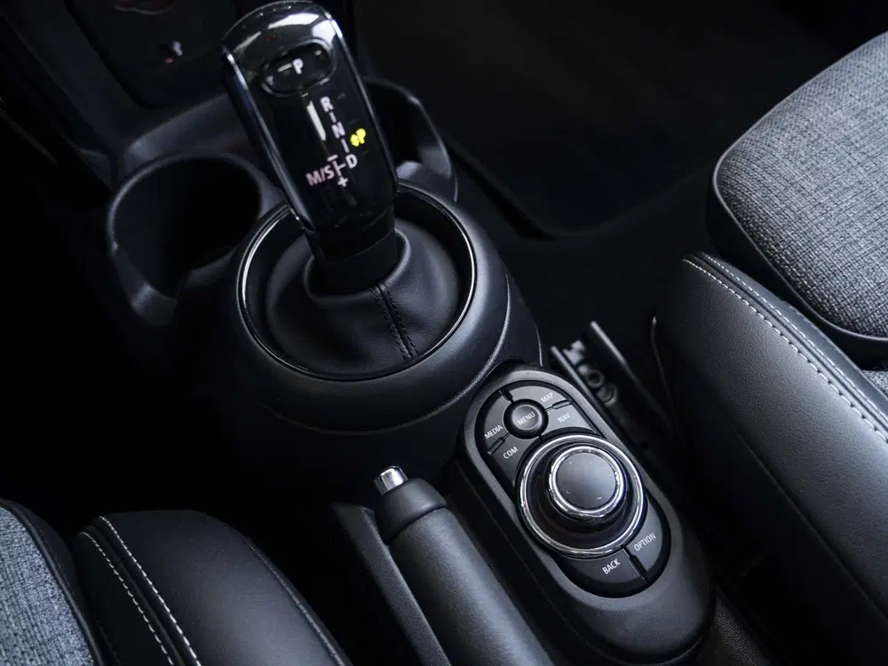 Mini Cooper Cooper Aut. Classic + 16" LM Victory Spoke uit 2022, foto 12