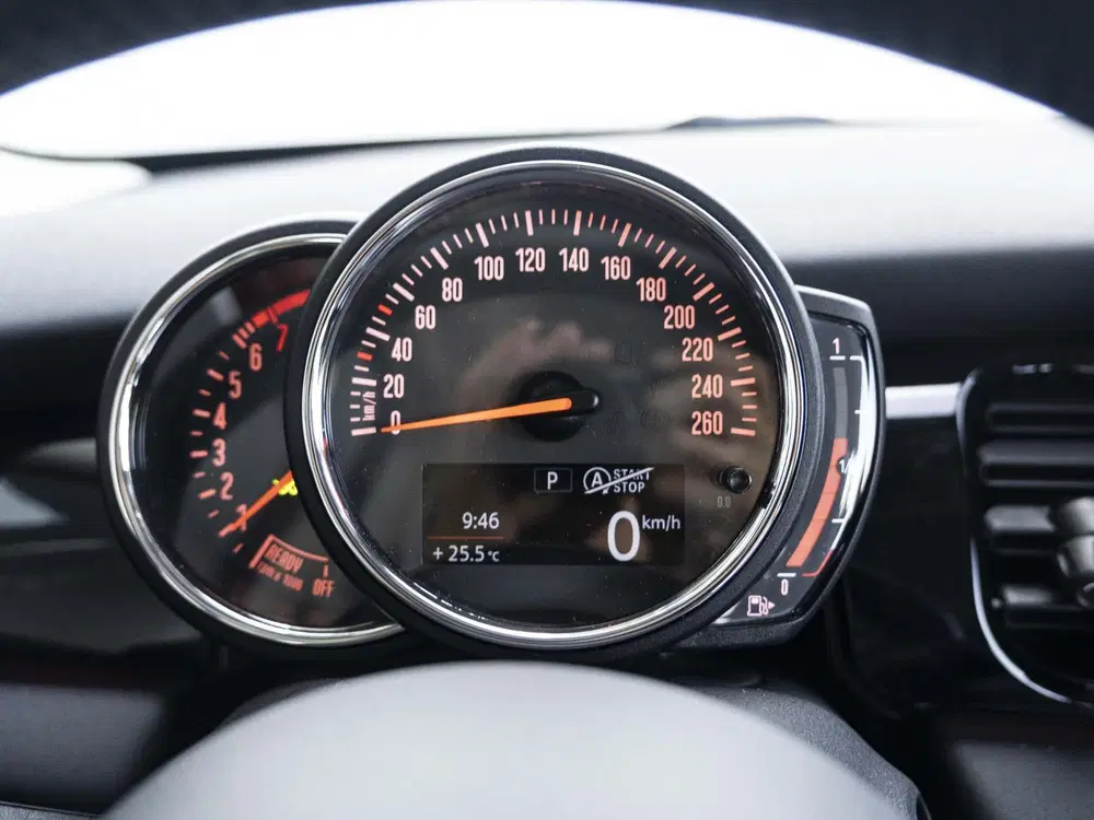 Mini Cooper Cooper Aut. Classic + 16" LM Victory Spoke uit 2022, foto 15