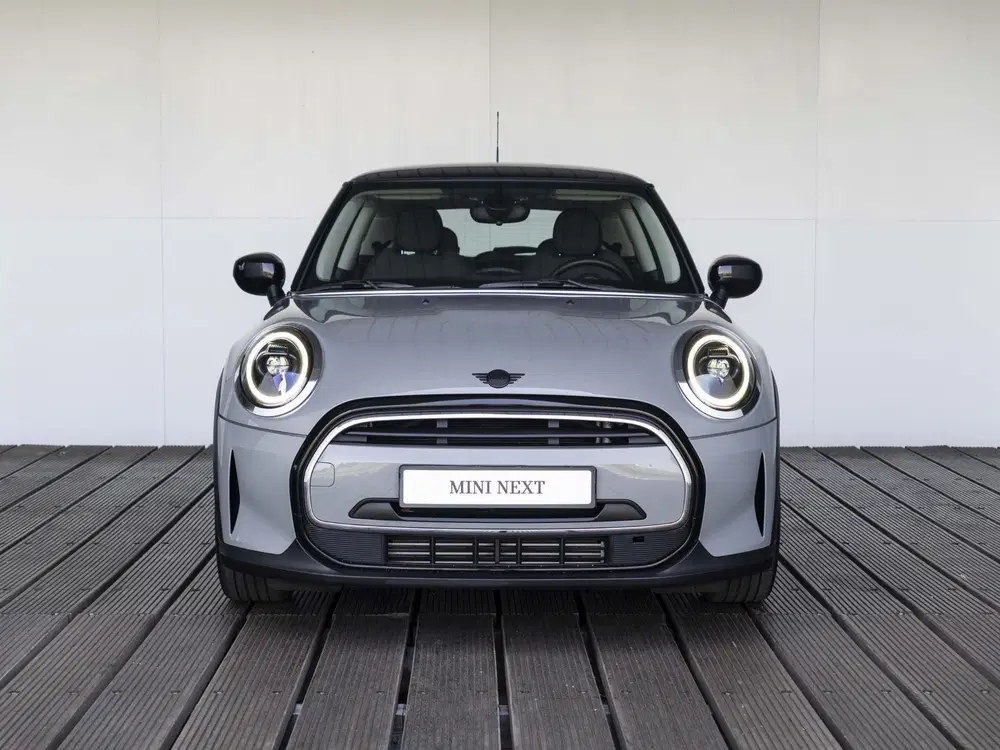 Mini Cooper Cooper Aut. Classic + 16" LM Victory Spoke uit 2022, foto 6