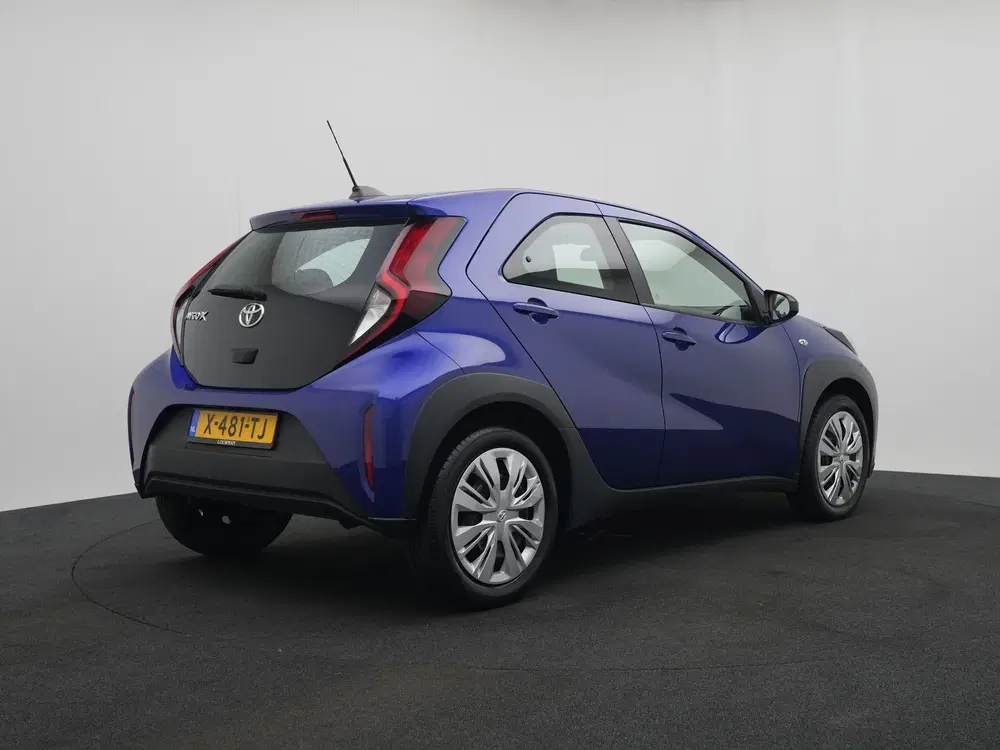 Toyota Aygo X 1.0 VVT-i S-CVT Play (bj 2024 uit 2024, foto 2