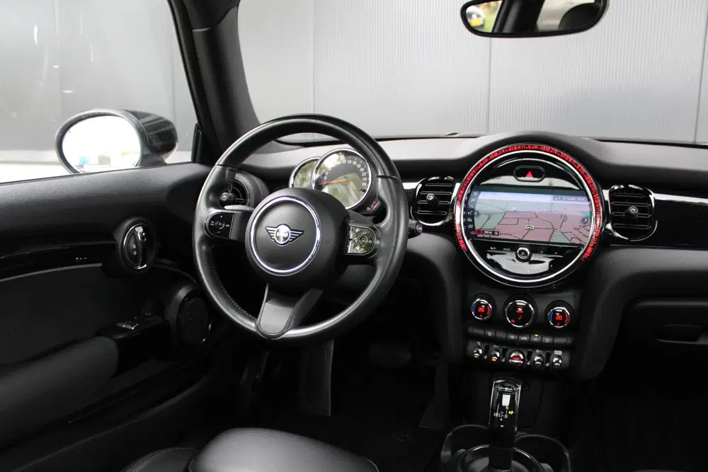 Mini Cooper 1.5 Camden Edition uit 2021, foto 3