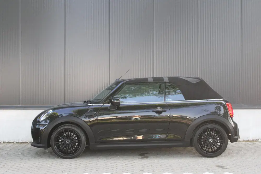 Mini Cooper 1.5 Cabriolet Classic uit 2023, foto 13