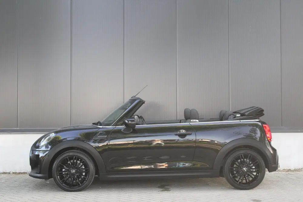 Mini Cooper 1.5 Cabriolet Classic uit 2023, foto 14