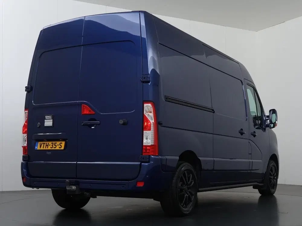 Renault Master T35 2.3 dCi 180PK uit 2023, foto 2
