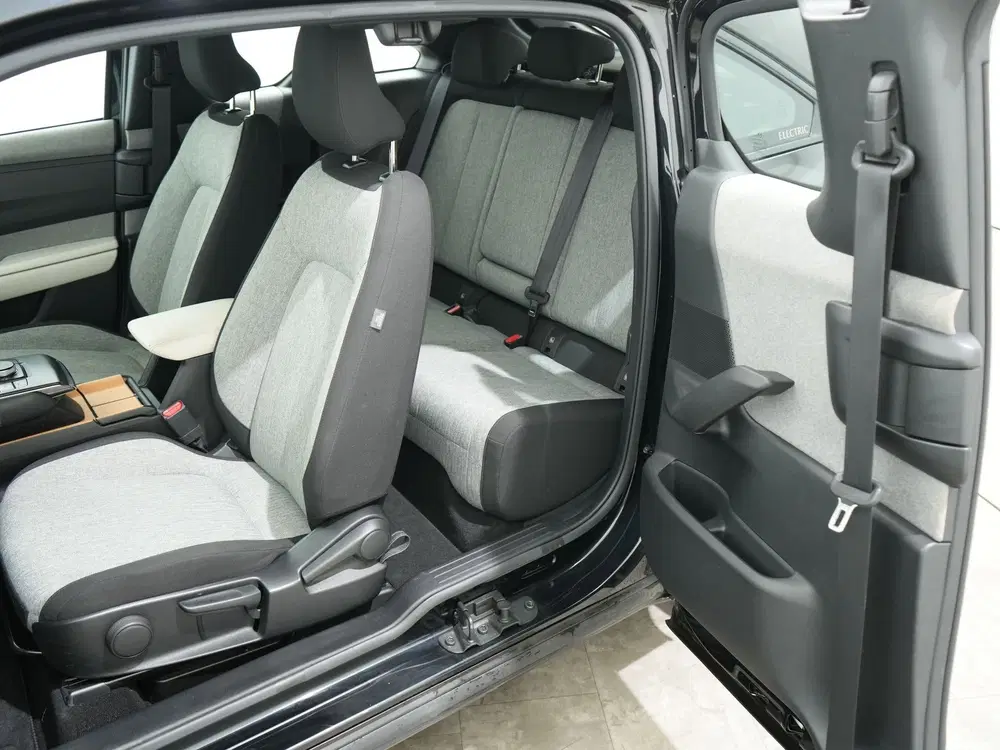Mazda MX-30 E-SKYACTIV 145PK COMFORT 36 KWH SOH: 94 uit 2021, foto 5