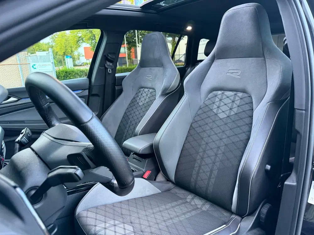 Volkswagen Golf Variant R-Line 2.0TSI Pano Keyless Carplay uit 2022, foto 12
