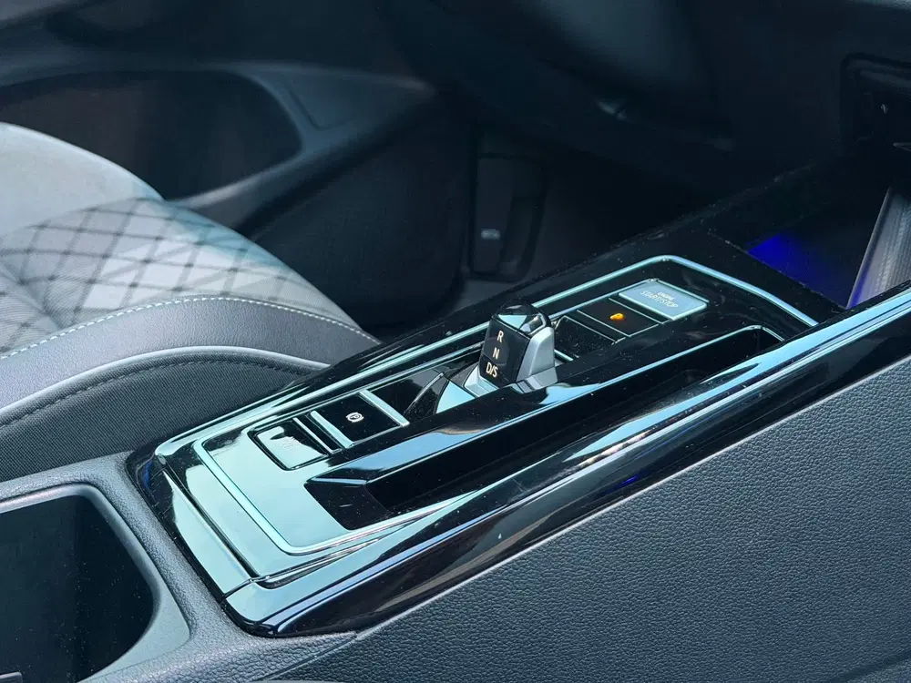 Volkswagen Golf Variant R-Line 2.0TSI Pano Keyless Carplay uit 2022, foto 15
