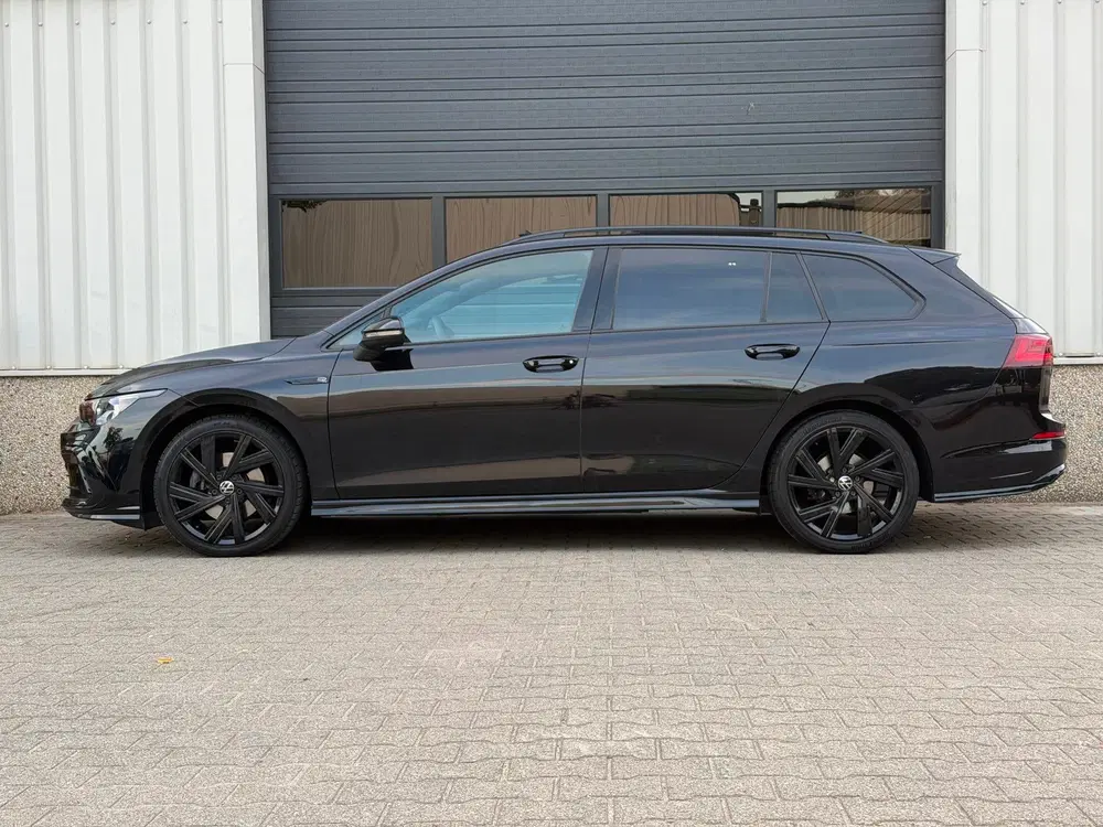 Volkswagen Golf Variant R-Line 2.0TSI Pano Keyless Carplay uit 2022, foto 2