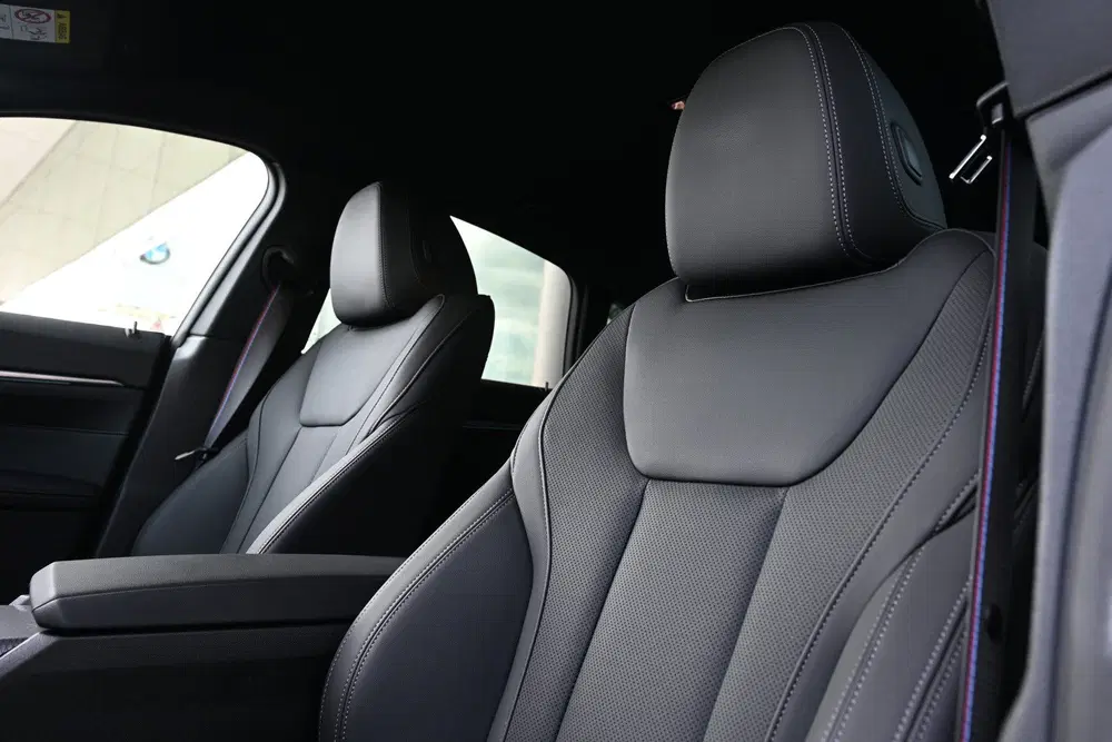 BMW 4-serie Coupé 420i M Sport Automaat uit 2026, foto 2