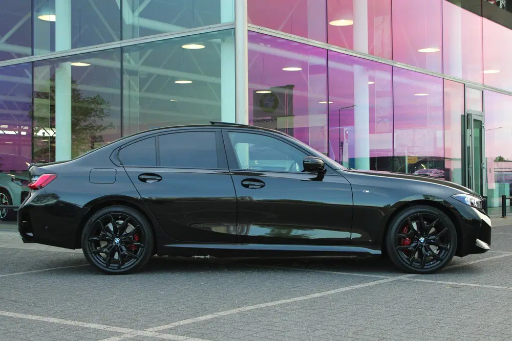 BMW 3-serie 330e M Sport Automaat uit 2026, foto 9