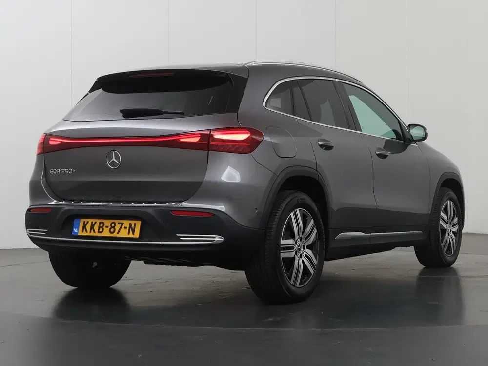 Mercedes-Benz EQA 250+ Business Solution Luxury 71 kWh uit 2026, foto 2