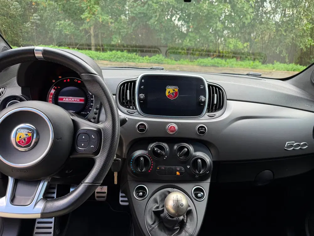 Fiat 500 1.4 T-Jet Abarth Turismo 70th Anniversary uit 2020, foto 5