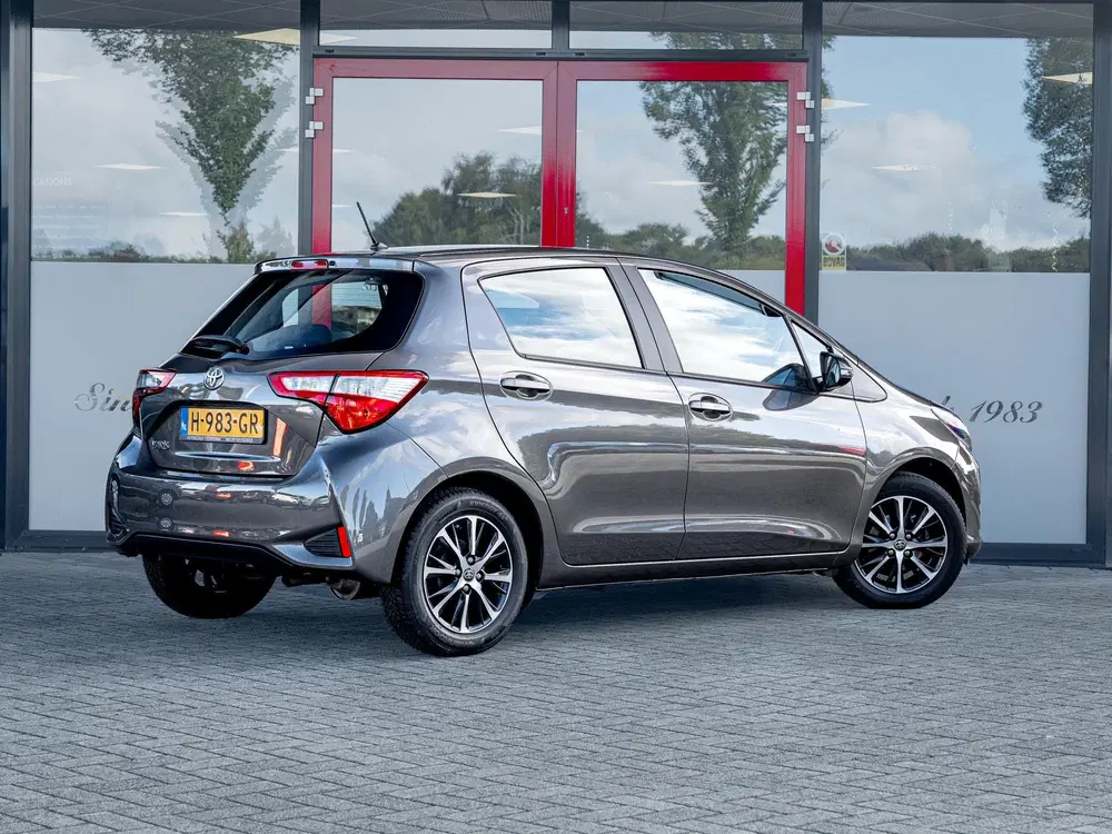Toyota Yaris 1.0 VVT-i Connect uit 2020, foto 3