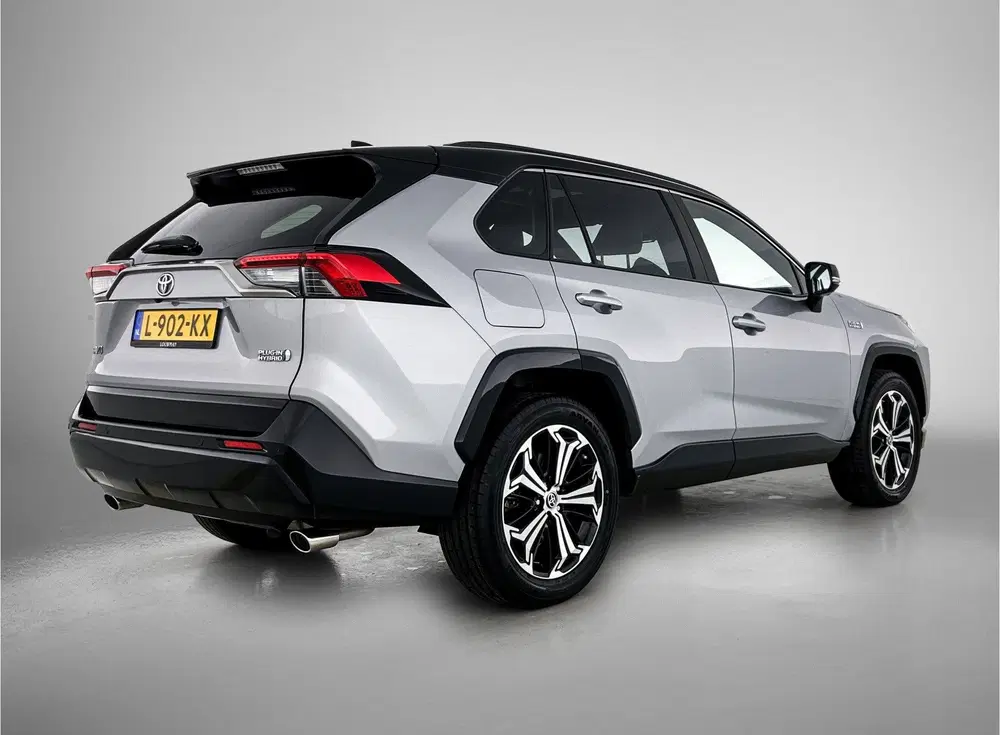 Toyota RAV 4 2.5 Plug-in Hybrid AWD Bi-Tone Plus uit 2021, foto 2