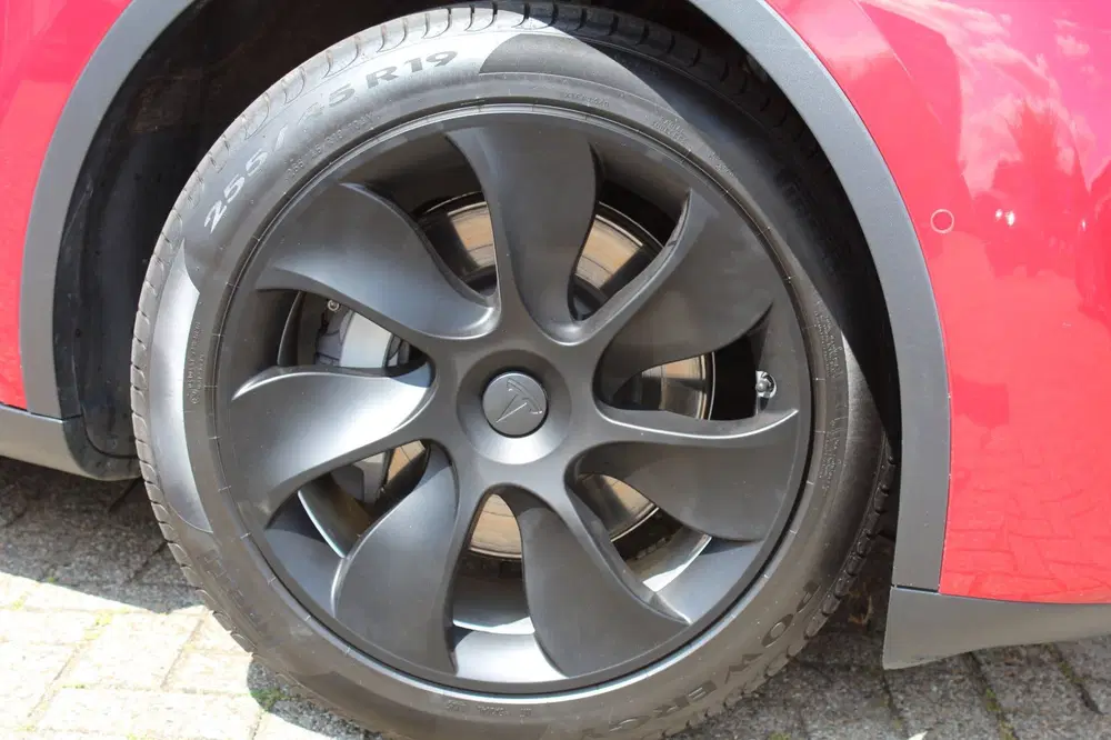 Tesla Model Y L. RANGE AWD 75 kWh SOH 91 uit 2021, foto 3
