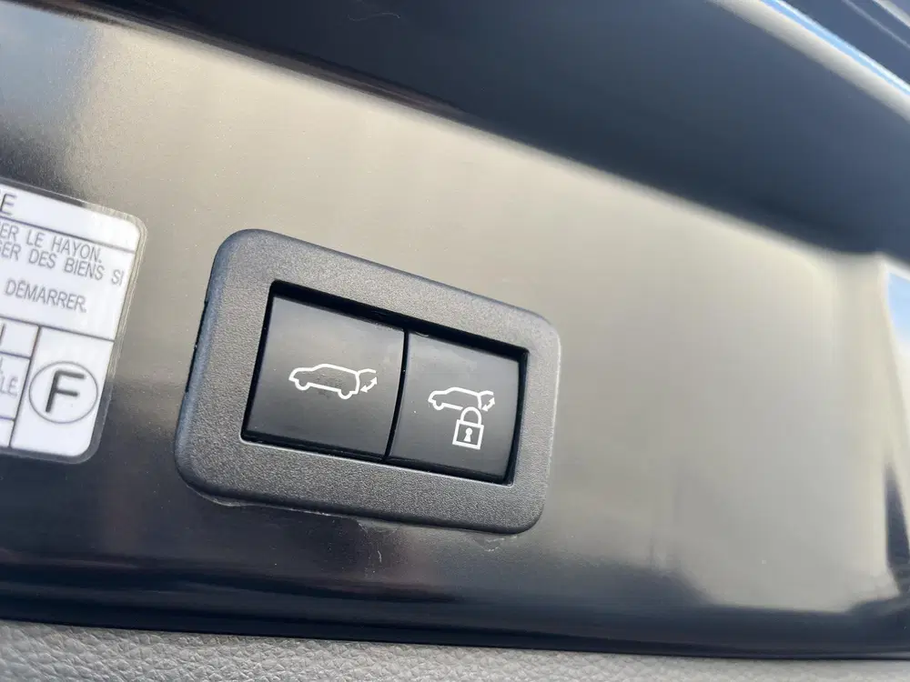 Toyota Corolla Cross Hybrid 140 Style Dodehoek detectie uit 2025, foto 12