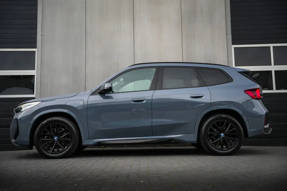 BMW X1 xDrive 25e 245 pk M-Sportpakket uit 2023, foto 2