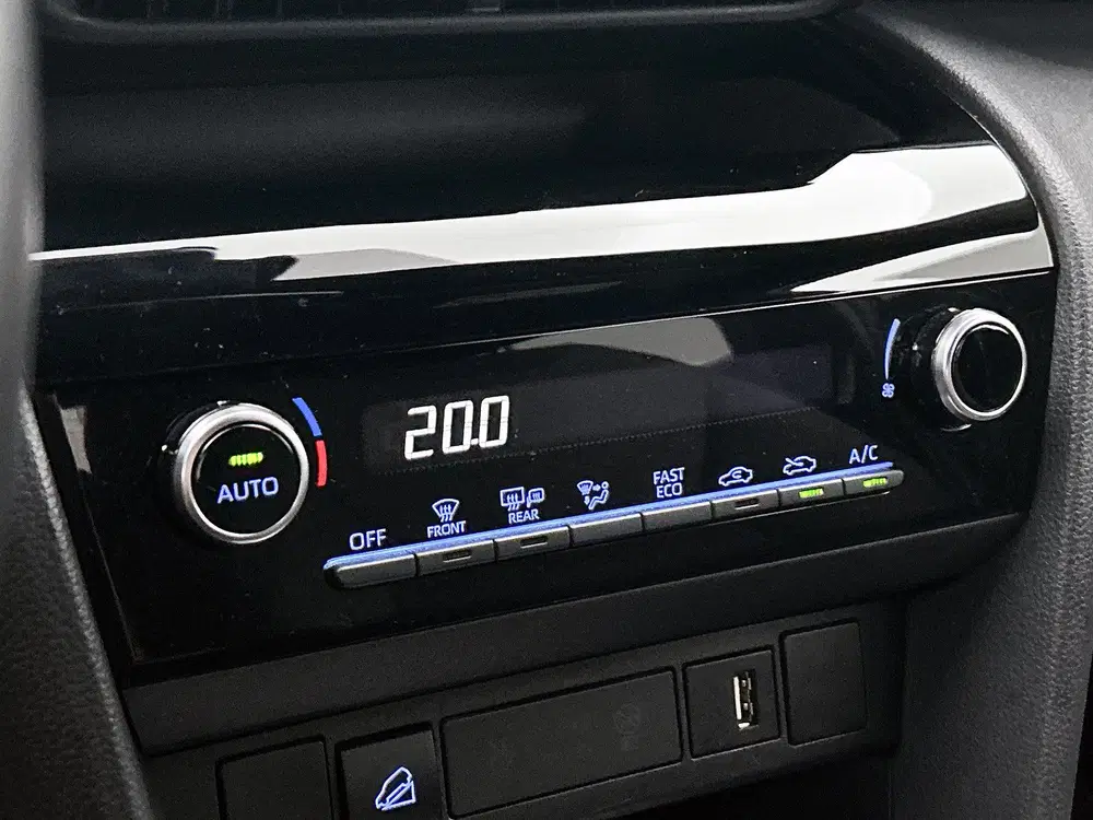 Toyota Yaris Cross 1.5 Hybrid Dynamic AWD uit 2024, foto 11