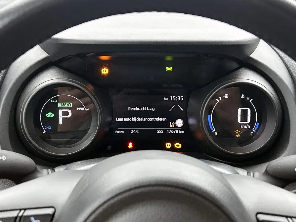 Toyota Yaris Cross 1.5 Hybrid Dynamic AWD uit 2024, foto 5