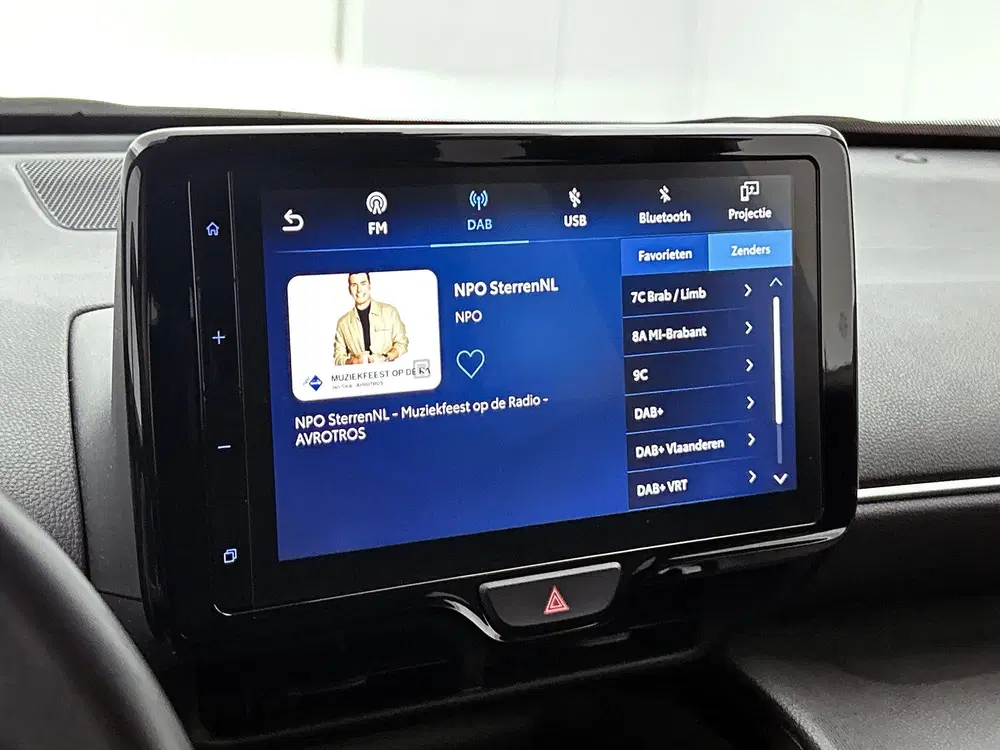 Toyota Yaris Cross 1.5 Hybrid Dynamic AWD uit 2024, foto 9