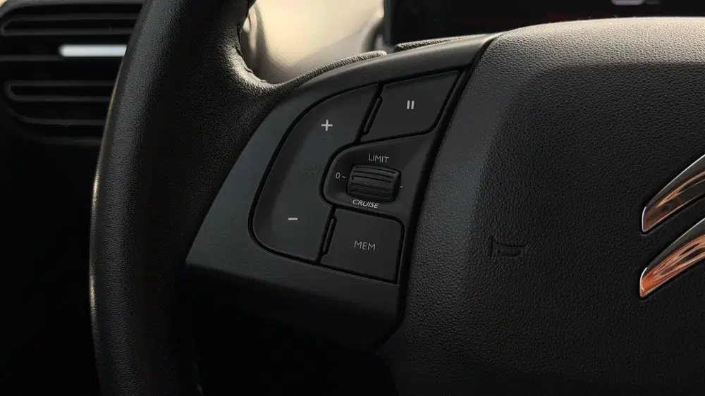 Citroën C4 Cactus 1.2 PureTech Business Automaat uit 2019, foto 11