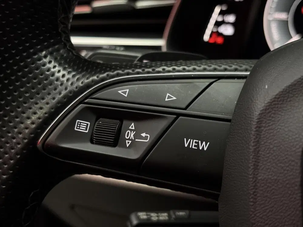Audi Q8 55 TFSI-e Quattro Pro Line uit 2021, foto 10