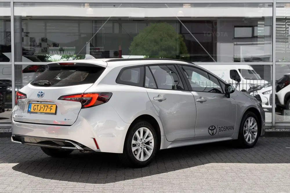 Toyota Corolla Hybrid 140 Active uit 2024, foto 2