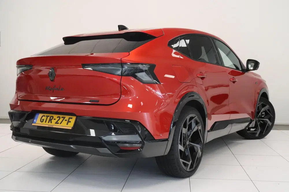 Renault Rafale 1.2 E-Tech 4x4 plug-in hybrid 300 atelier uit 2024, foto 2