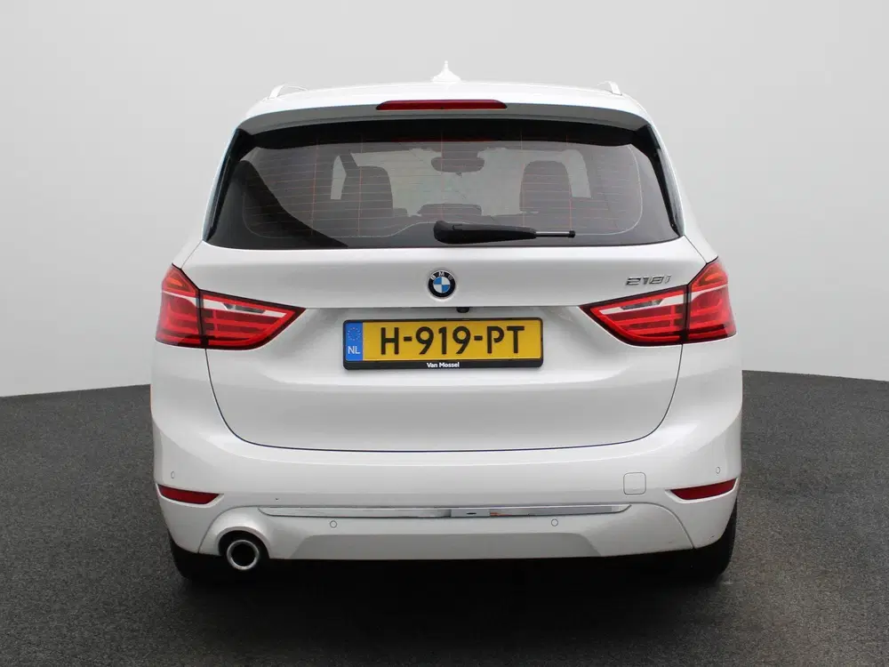 BMW 2-serie 218i 7p. High Executive Edition uit 2020, foto 5