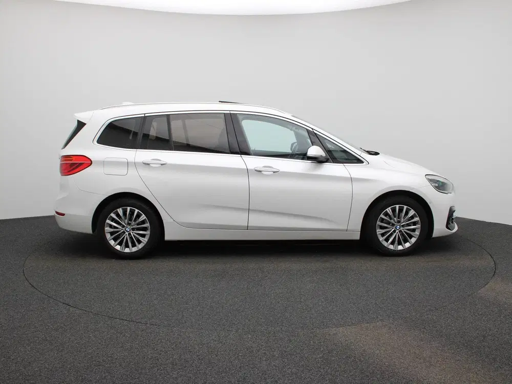BMW 2-serie 218i 7p. High Executive Edition uit 2020, foto 6