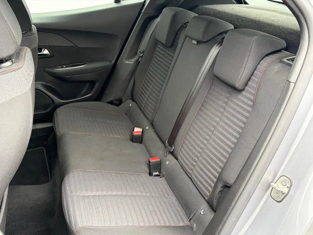 Peugeot 2008 1.2 Puretech 100pk Active uit 2020, foto 12
