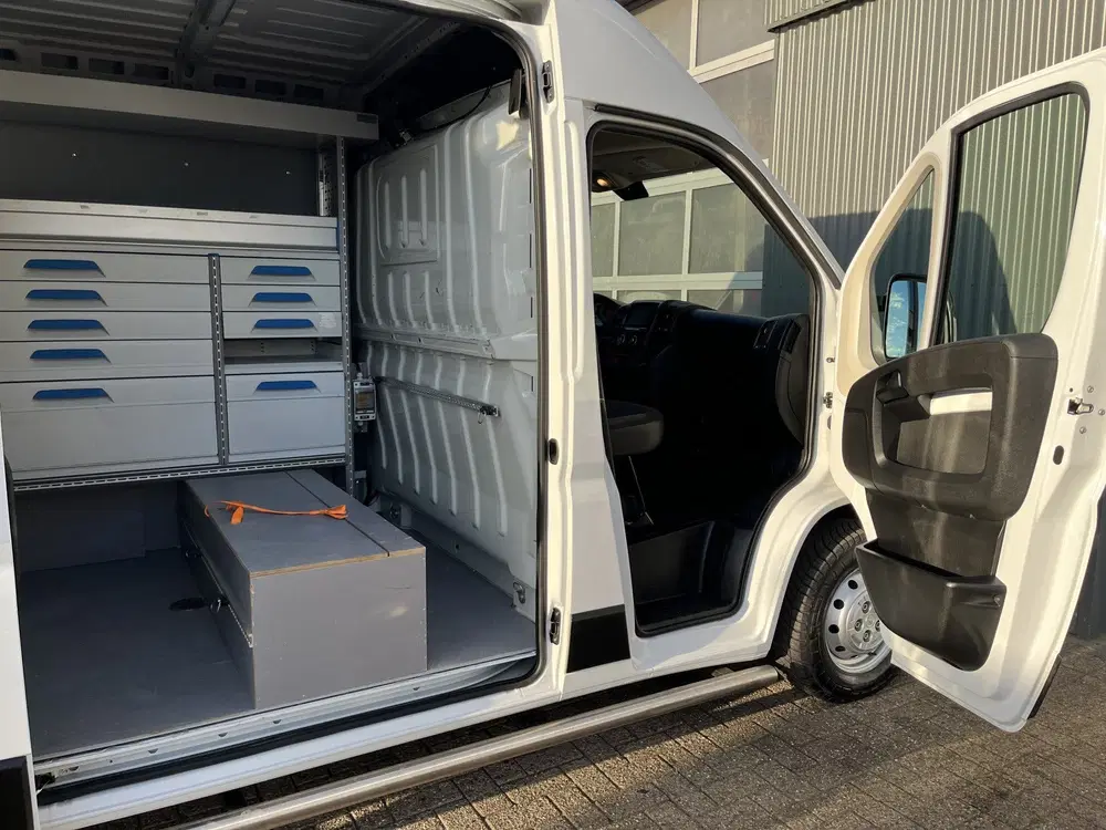 Opel Movano 2.2D 140 L3H2 Kastinrichting Airco Cruise uit 2023, foto 9