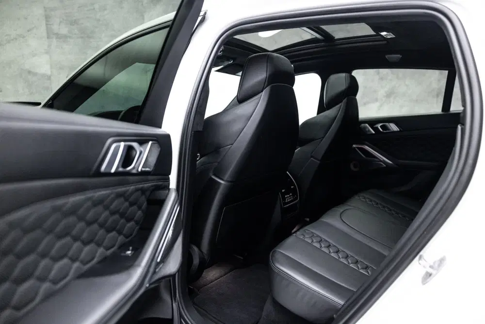 BMW X6 M Competition uit 2020, foto 14